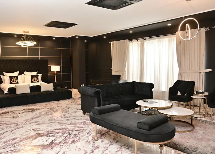 Luxury hotel only: Villa Vista
