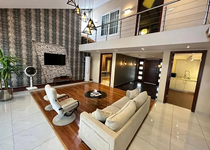 Pet Friendly hotel: Alpine Lodges